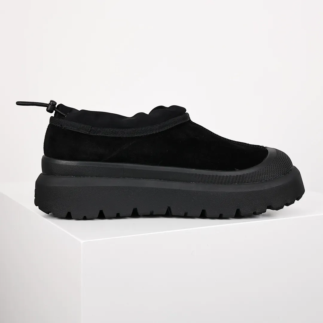 Pick up locally 💰Female size 330 Men's size 380 UGG 23S new winter products Half toe cap and low top 1144096 Imported sheepskin fur Purchasing for exclusive quality High elastic Modern midsole External non-slip outsole Leg drawstring design Very easy to put on and take off Sizes: 35 36 37 38 39 40 41 42 43 44 45